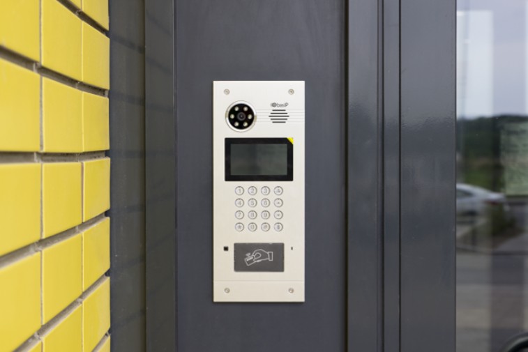 Домофоны и безопасность: почему жильцы делают выбор в пользу обновления